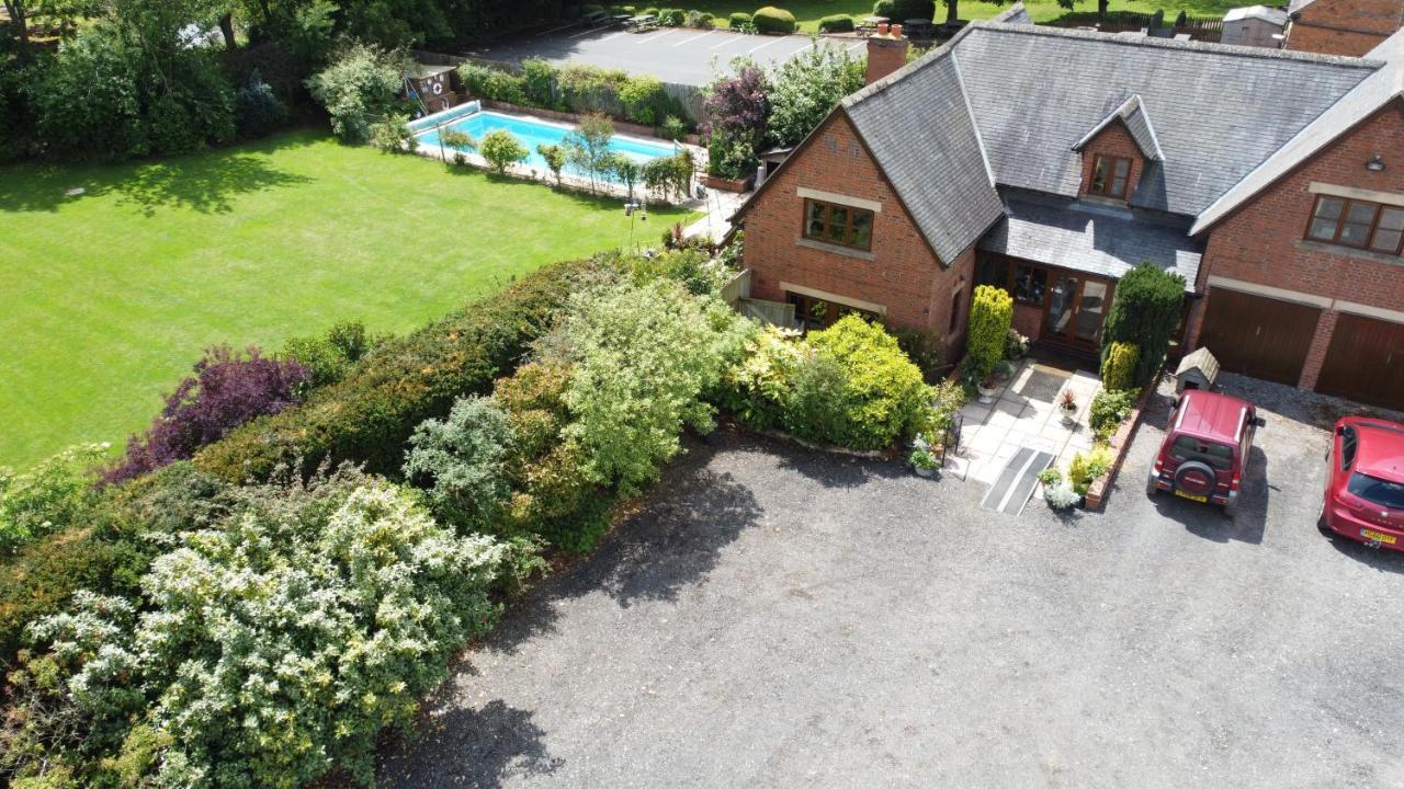 Castle Farmhouse Bed And Breakfast Glenfield Dış mekan fotoğraf
